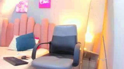 rosevalentiine_ live cam on Cam4