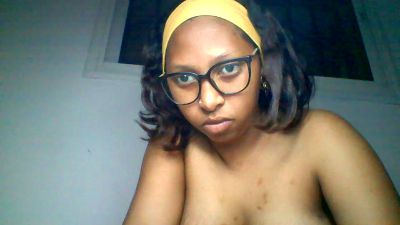 rosiedulce69 live cam on Cam4
