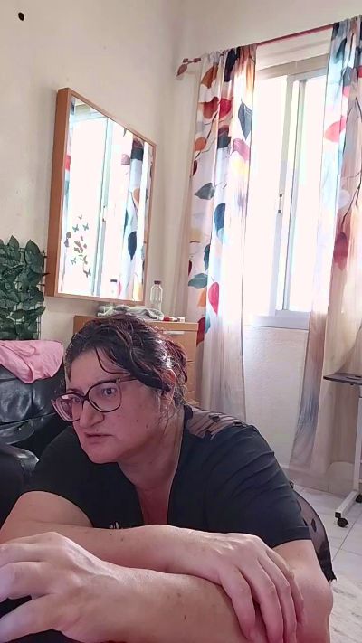 rosita42 live cam on Cam4
