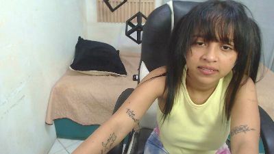 rosita_fresita_ live cam on Cam4