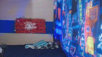 rosse_25 live cam on Cam4