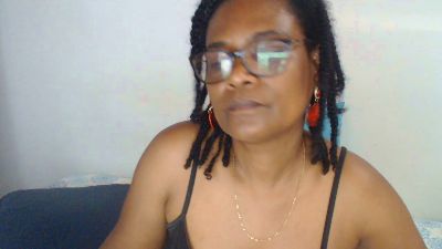 roushlove live cam on Cam4
