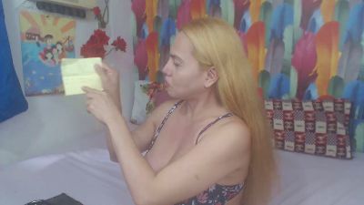roxannemistress live cam on Cam4