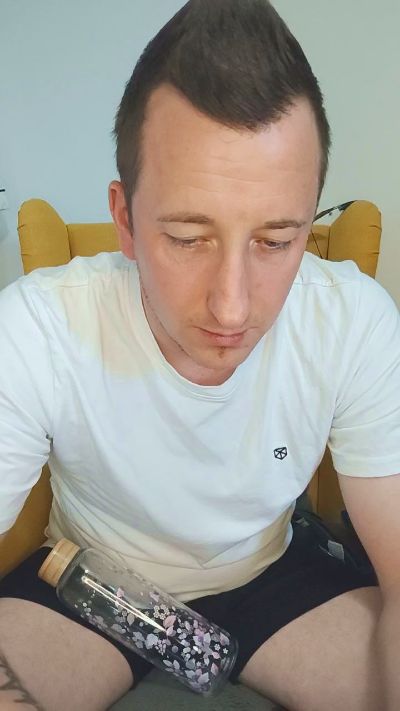 roy21jahre live cam on Cam4