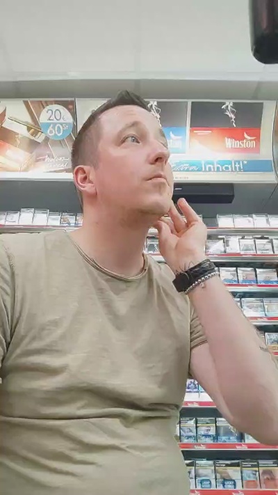 roy21jahre live cam on Cam4