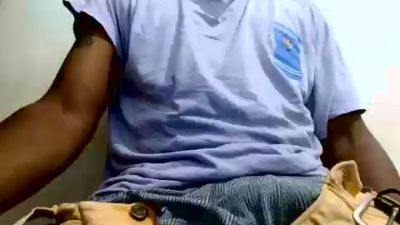 royblackbig live cam on Cam4