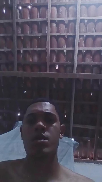 ruan28 live cam on Cam4