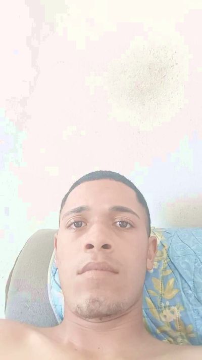 ruan28 live cam on Cam4