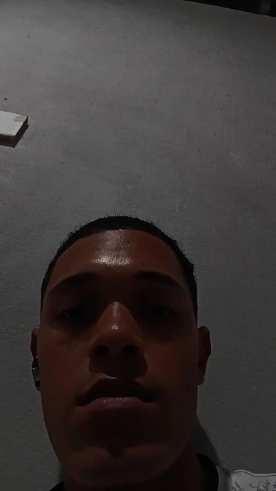 ruan28 live cam on Cam4