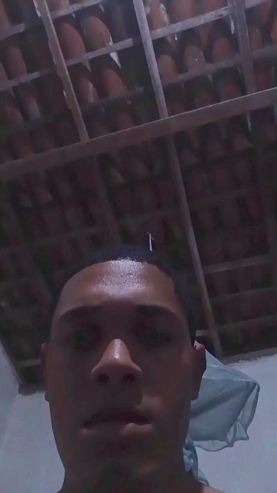ruan28 live cam on Cam4