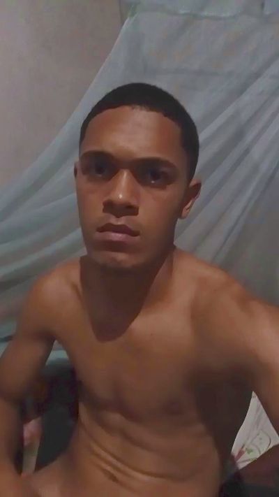 ruan28 live cam on Cam4