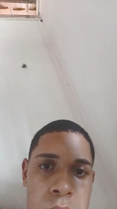 ruan28 live cam on Cam4