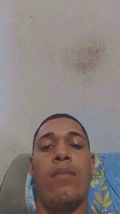 ruan28 live cam on Cam4