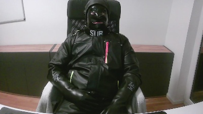 rubber_bln live cam on Cam4