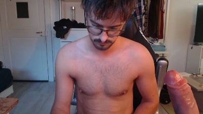 rubberjoke live cam on Cam4