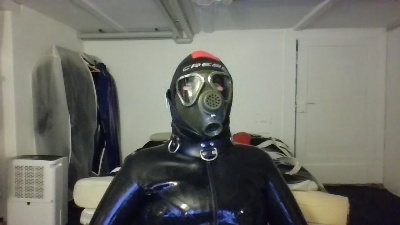 rubberneoguy live cam on Cam4