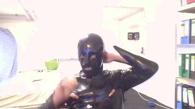 rubberneoguy live cam on Cam4