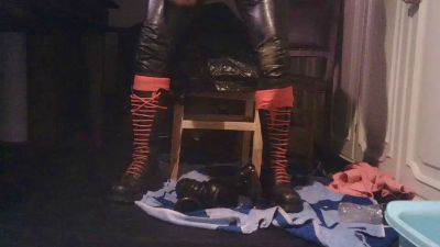 rubberskin81 live cam on Cam4