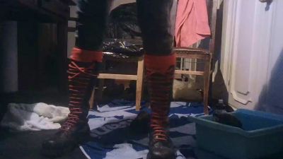 rubberskin81 live cam on Cam4