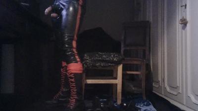 rubberskin81 live cam on Cam4