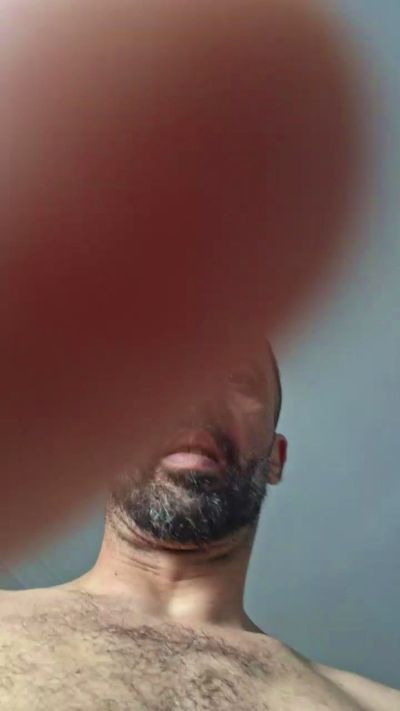ruben2415 live cam on Cam4