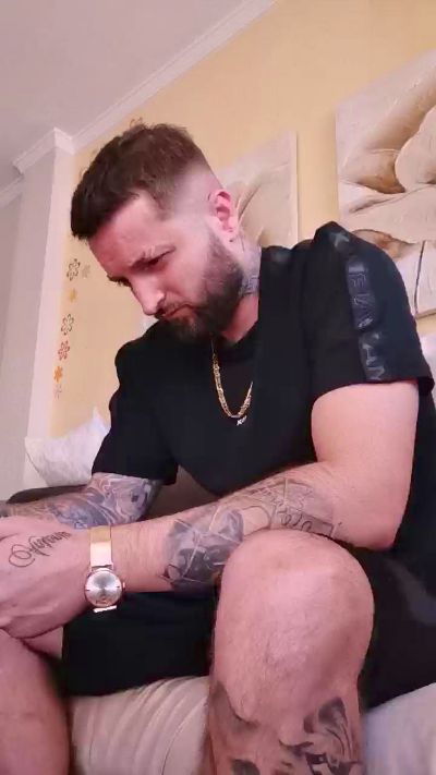 rubiorubiorubi1 live cam on Cam4