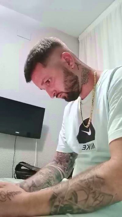 rubiorubiorubi1 live cam on Cam4