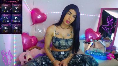 ruby_ofarell21 live cam on Cam4