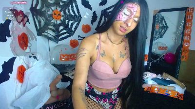 ruby_ofarell21 live cam on Cam4