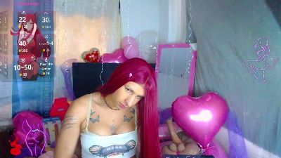 ruby_ofarell21 live cam on Cam4