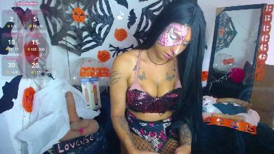 ruby_ofarell21 live cam on Cam4