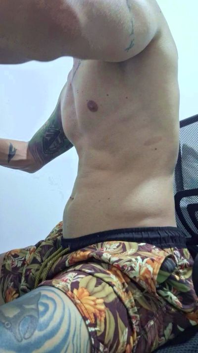ruivotatuado live cam on Cam4