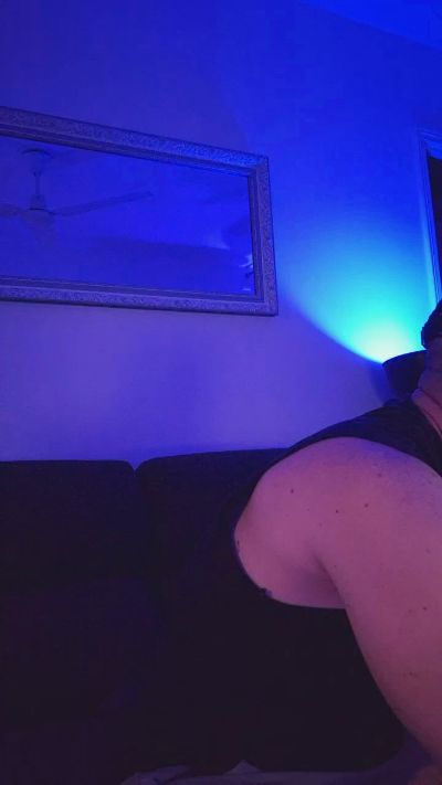 runtothesun live cam on Cam4