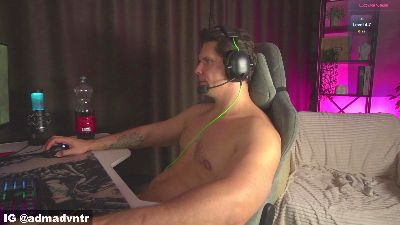 rus_adventure7 live cam on Cam4