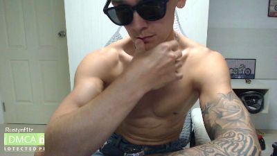 rustynf1tz live cam on Cam4