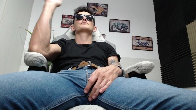 rustynf1tz live cam on Cam4