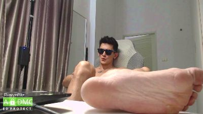 rustynf1tz live cam on Cam4
