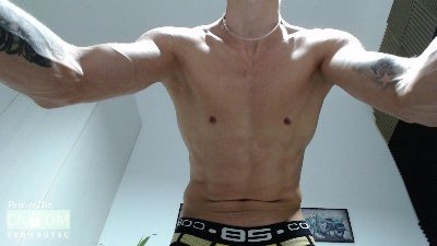 rustynf1tz live cam on Cam4