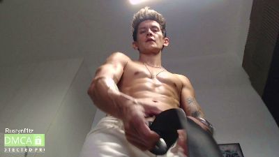 rustynf1tz live cam on Cam4