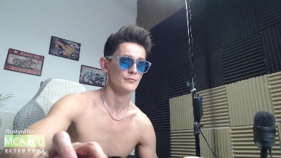 rustynf1tz live cam on Cam4