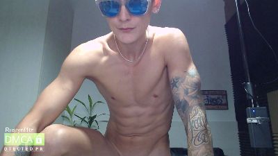 rustynf1tz live cam on Cam4