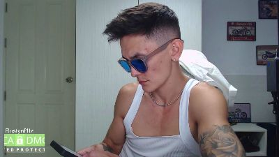 rustynf1tz live cam on Cam4