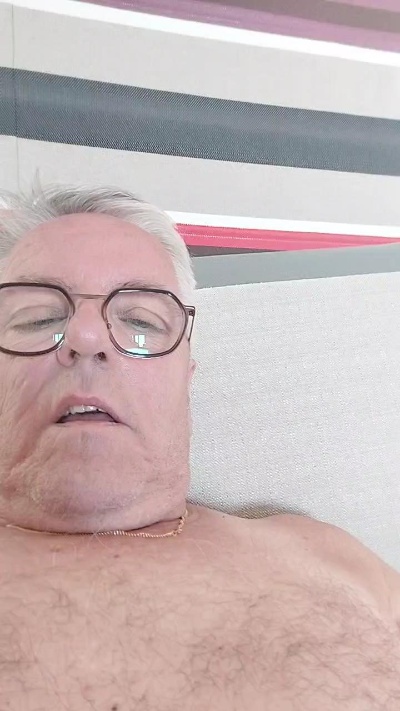 ruudje63 live cam on Cam4