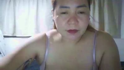 ryessi4u live cam on Cam4