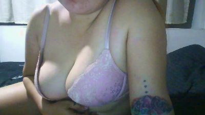 ryessi4u live cam on Cam4