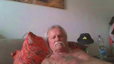 saarlo live cam on Cam4