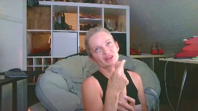 sabdeluxe live cam on Cam4