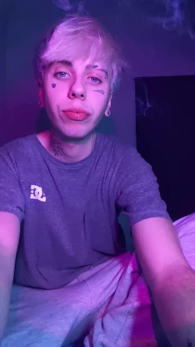 sableye22 live cam on Cam4
