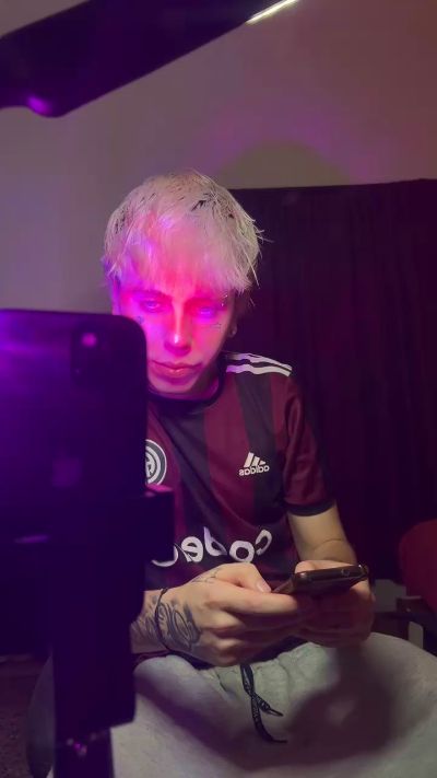 sableye22 live cam on Cam4
