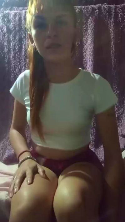 sabrihot4 live cam on Cam4